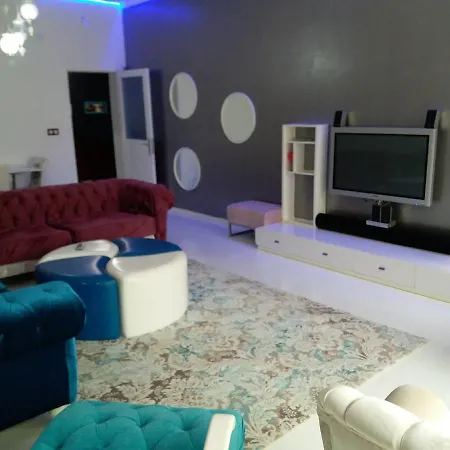 Buse Homes Apartament *