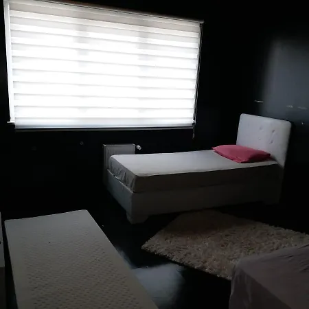 Apartament Buse Homes